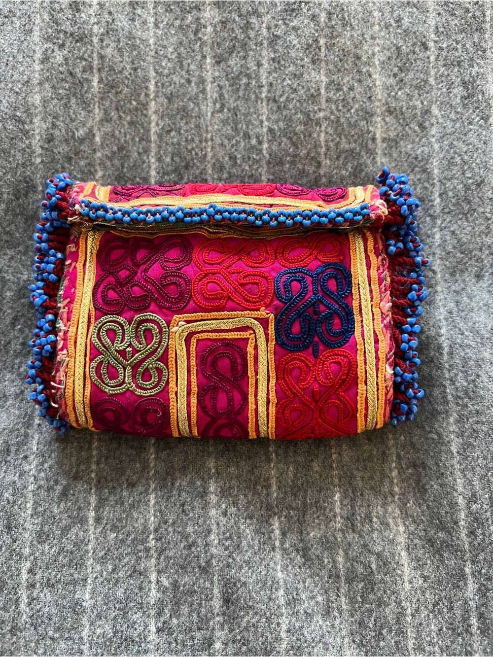 Thai silk Handcrafted Pink Embroidered and beaded wallet. New Without Tags